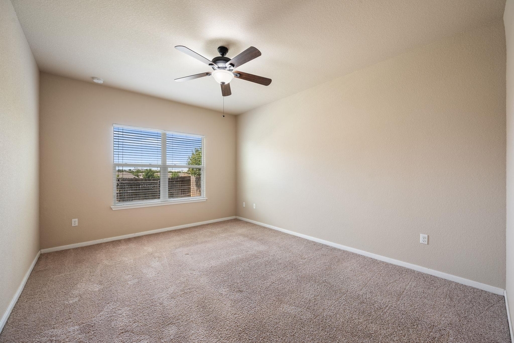 231 Northern Flicker St - Photo 14
