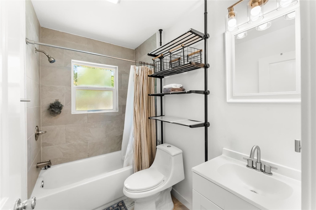 1211 Sahara Ave - Photo 21
