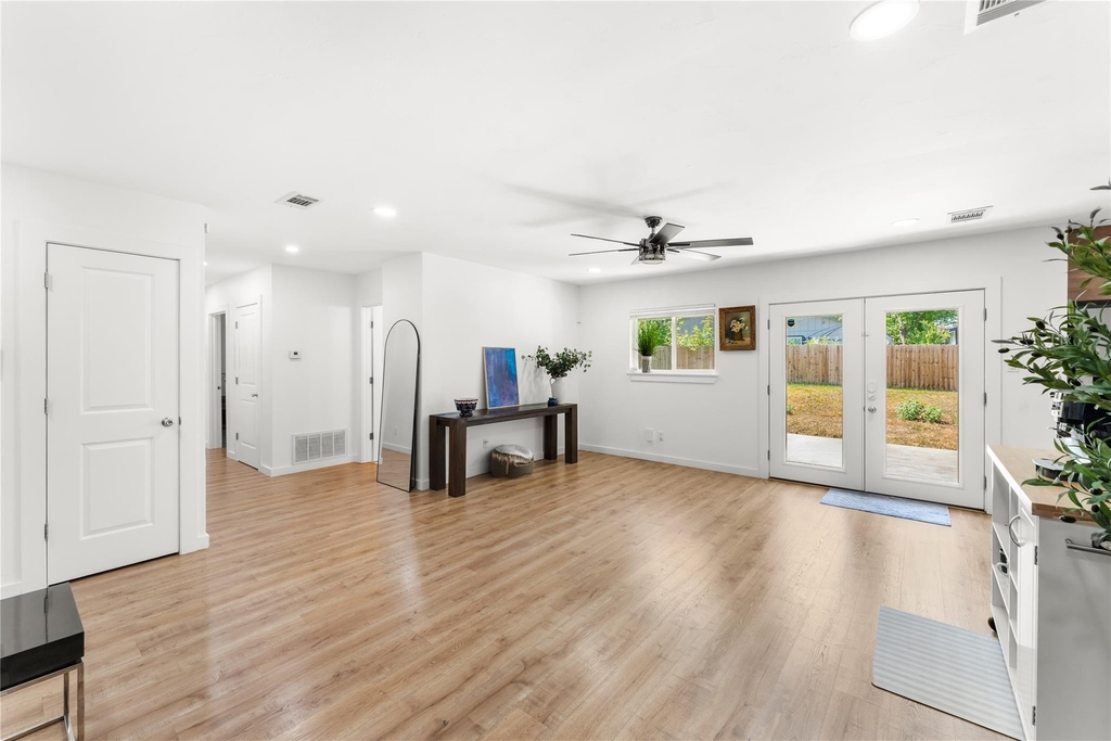 1211 Sahara Ave - Photo 12
