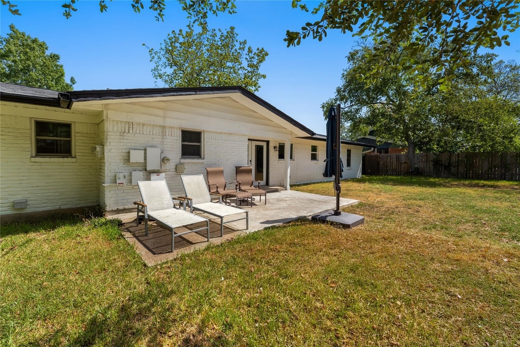 1211 Sahara Ave - Photo 24