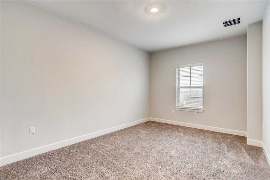 7112 Poulain Dr - Photo 17