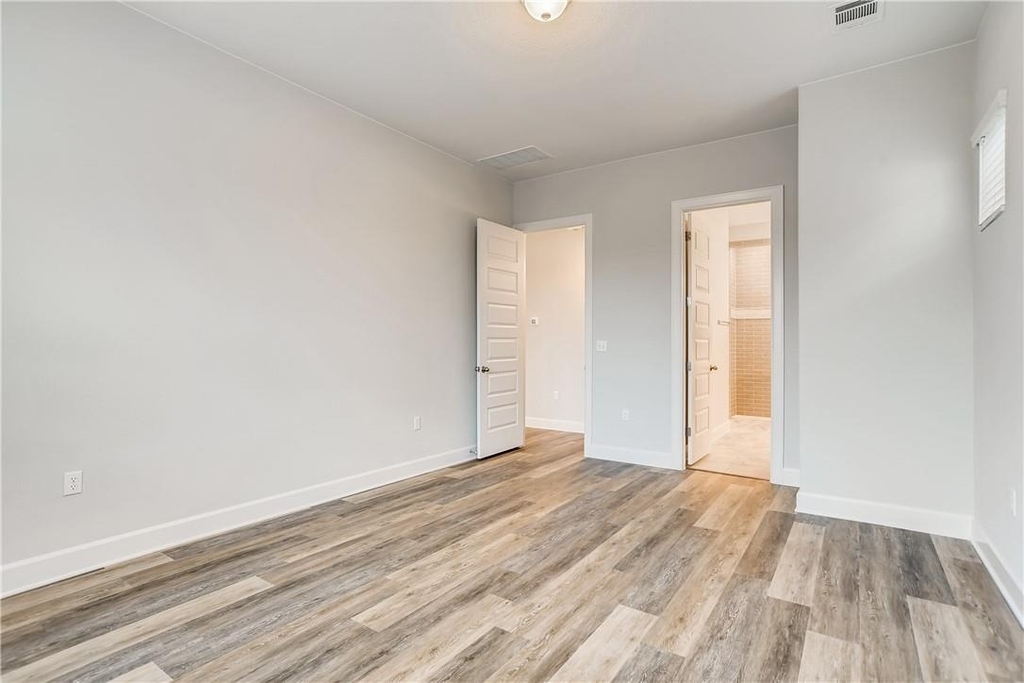 7112 Poulain Dr - Photo 13