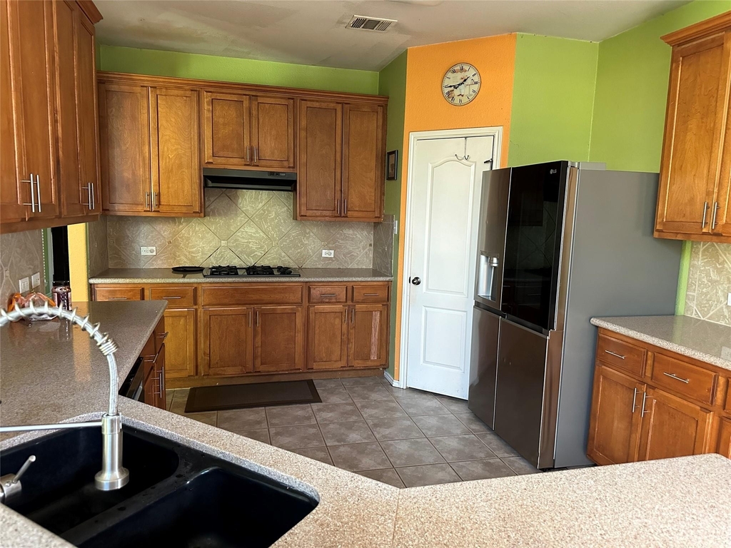 3200 Peruga Ln - Photo 2