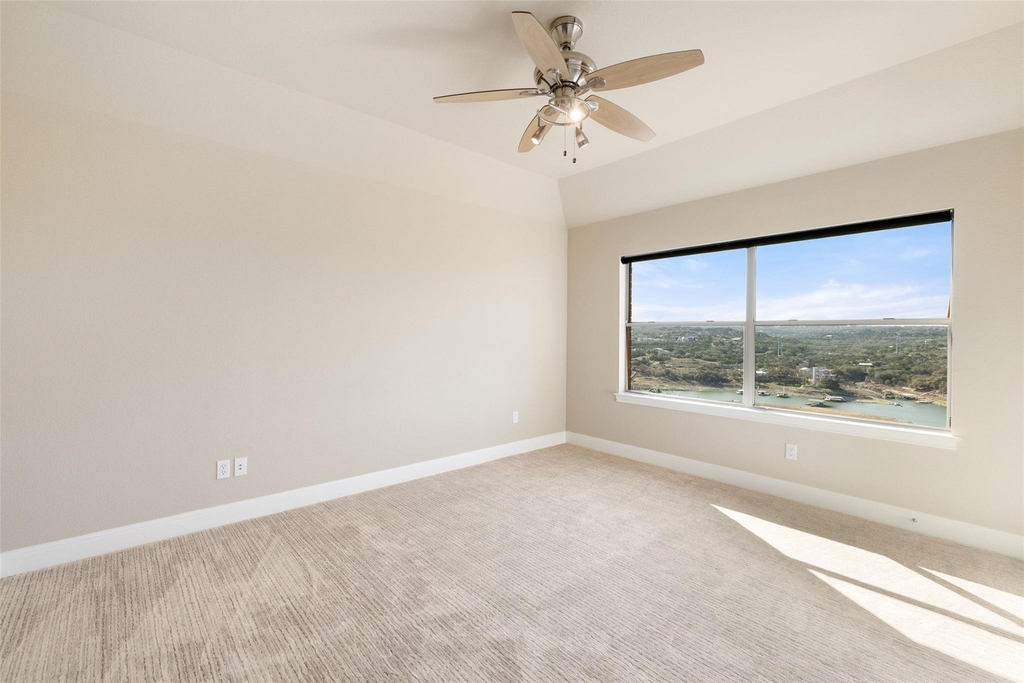 2702 Lakehurst Rd - Photo 32