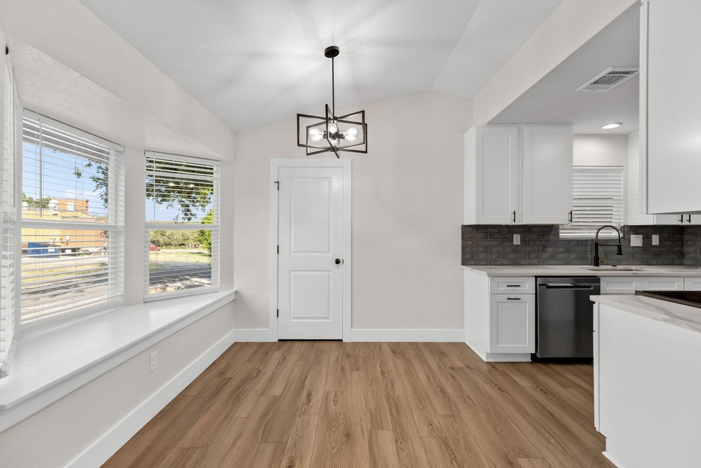 10808 Ridgeway St - Photo 5