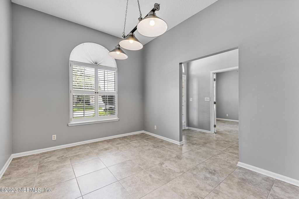 13021 Chets Creek Drive S - Photo 4