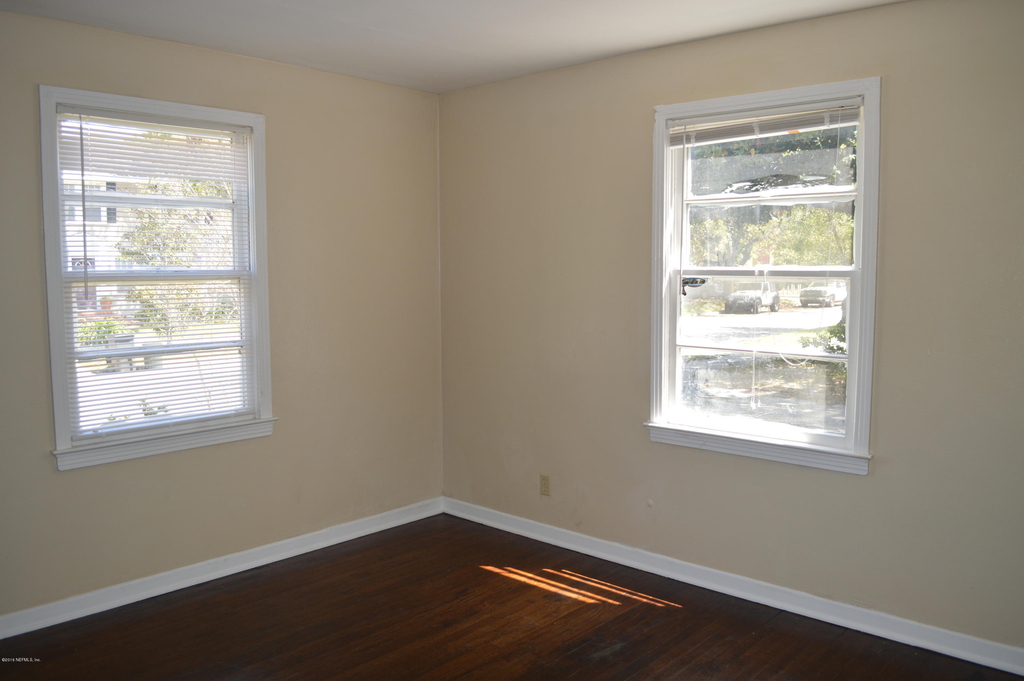 803 Acosta Street - Photo 13