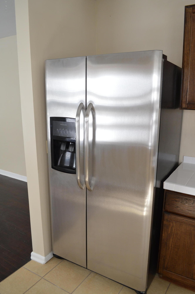 803 Acosta Street - Photo 6