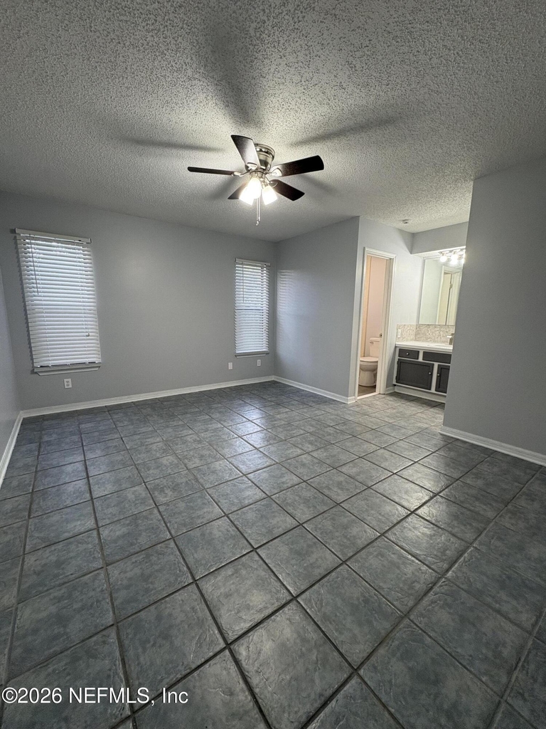 12948 Gillespie Avenue - Photo 16