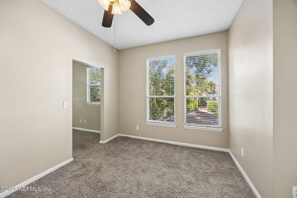 2737 Vernon Terrace - Photo 6