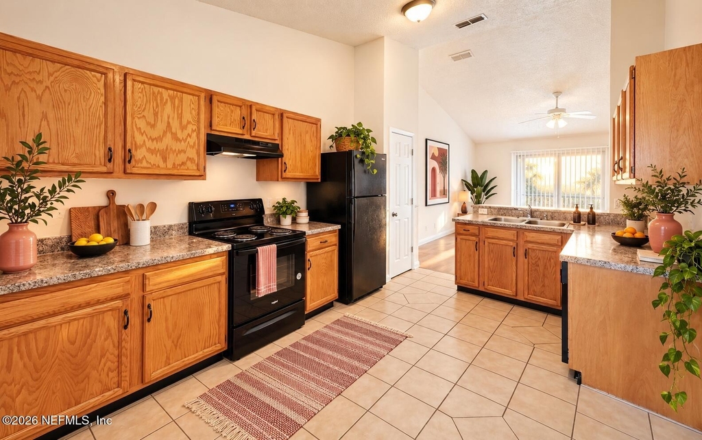 10850 Wahine Drive N - Photo 2