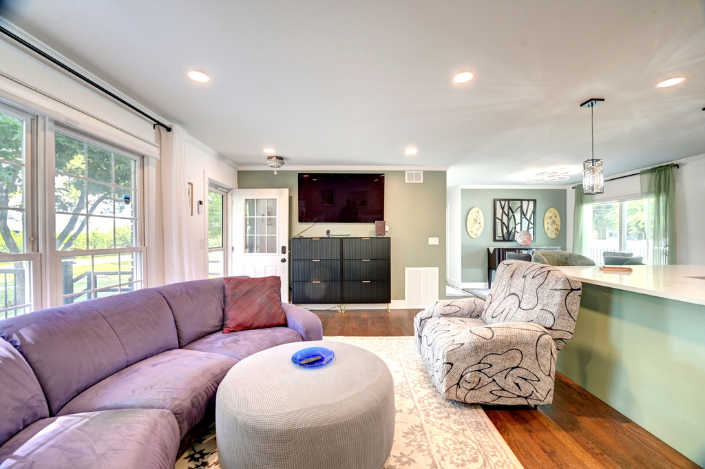 318 N Sunset Drive - Photo 7
