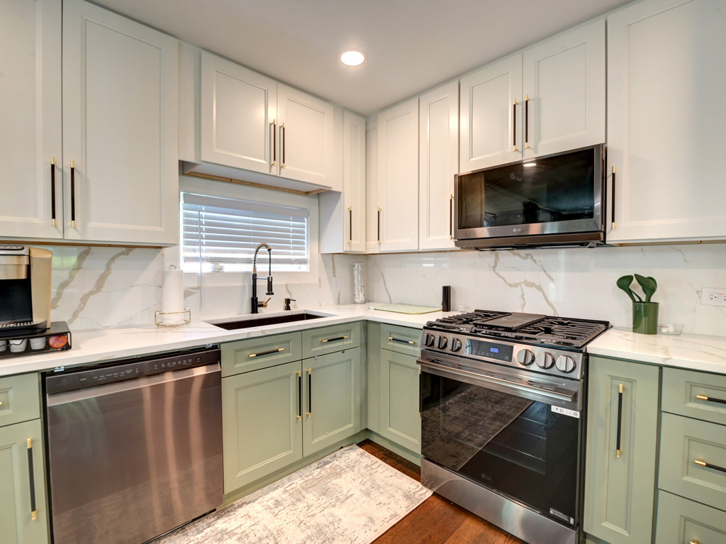 318 N Sunset Drive - Photo 5