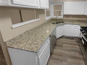 688 Stratford Green - Photo 7