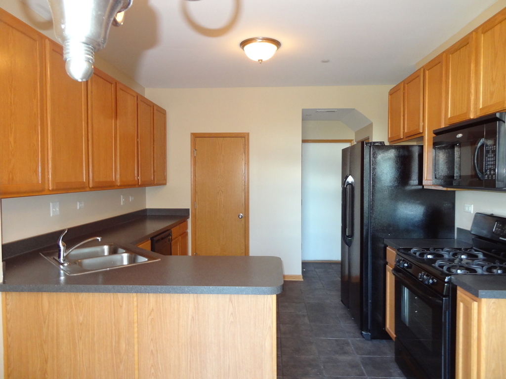 191 Willoughby Court - Photo 6