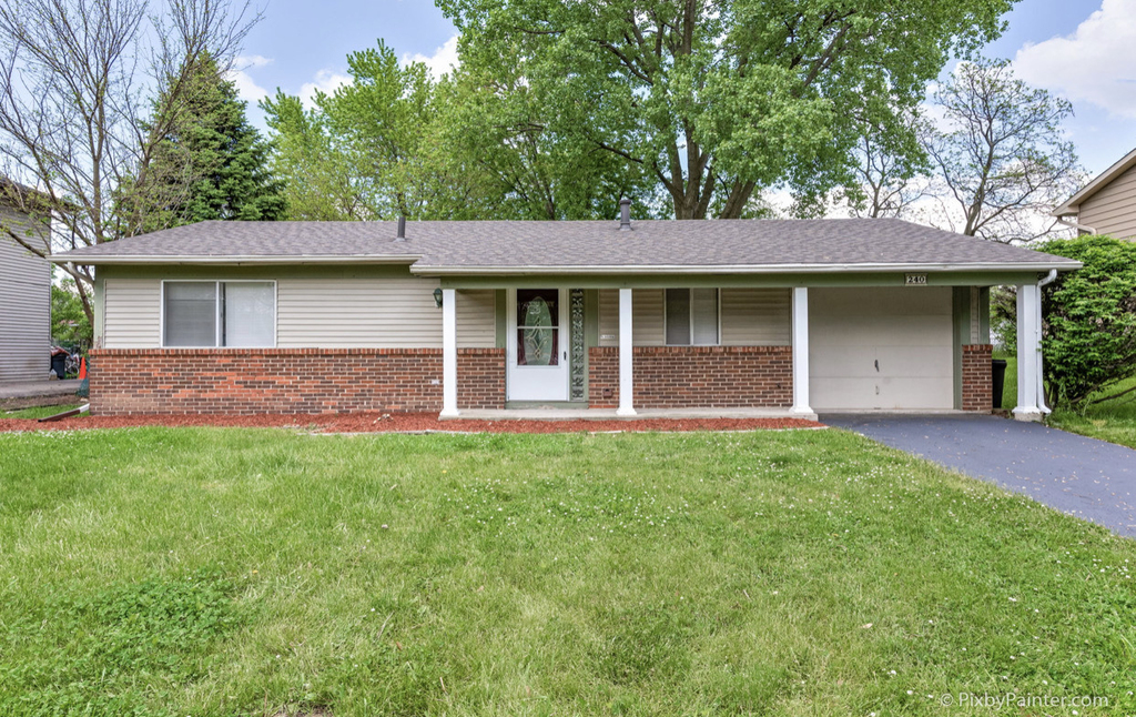 240 Bristol Way - Photo 0