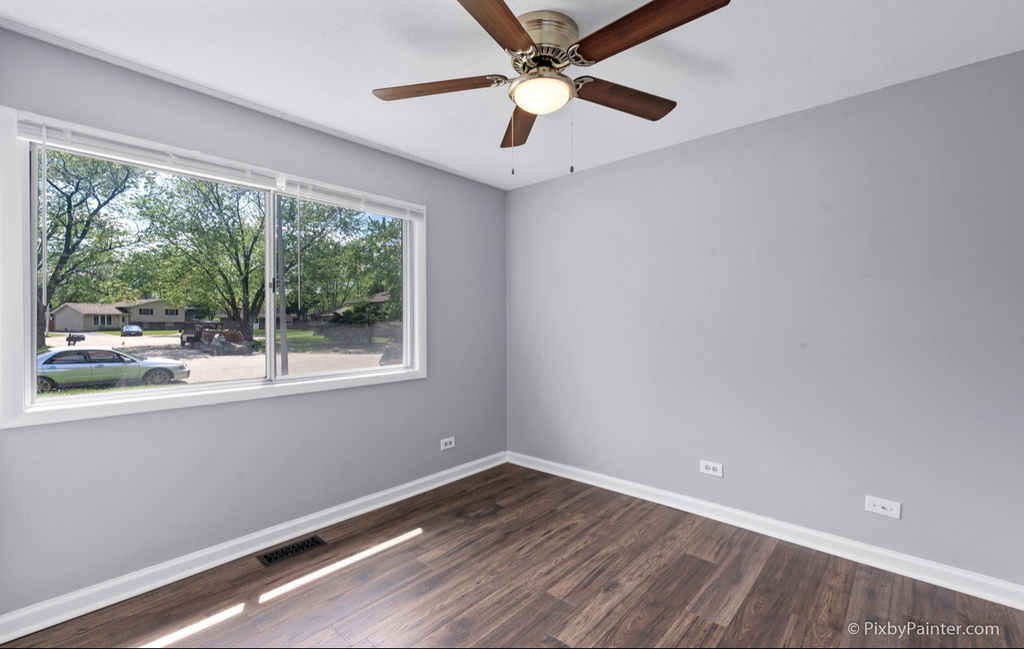 240 Bristol Way - Photo 11
