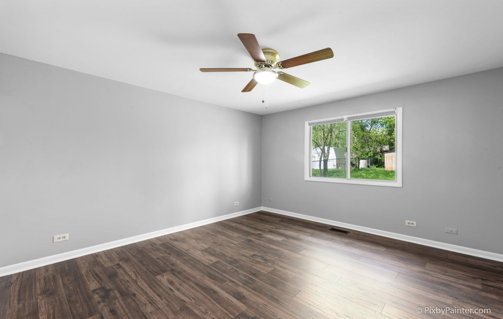 240 Bristol Way - Photo 13