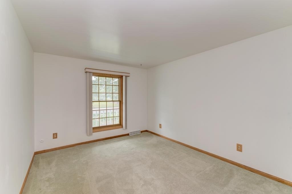 1102 Country Drive - Photo 15