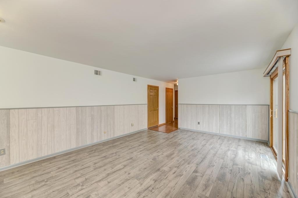 1102 Country Drive - Photo 19