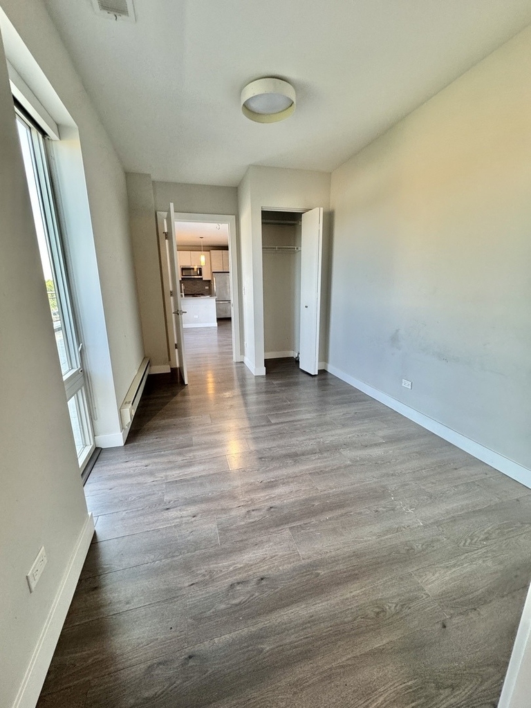 2407 W Eastwood Avenue - Photo 5