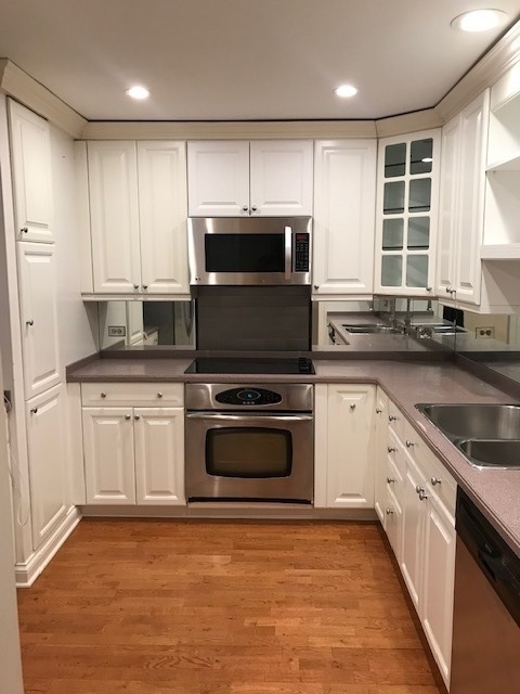 680 N Lake Shore Drive - Photo 3