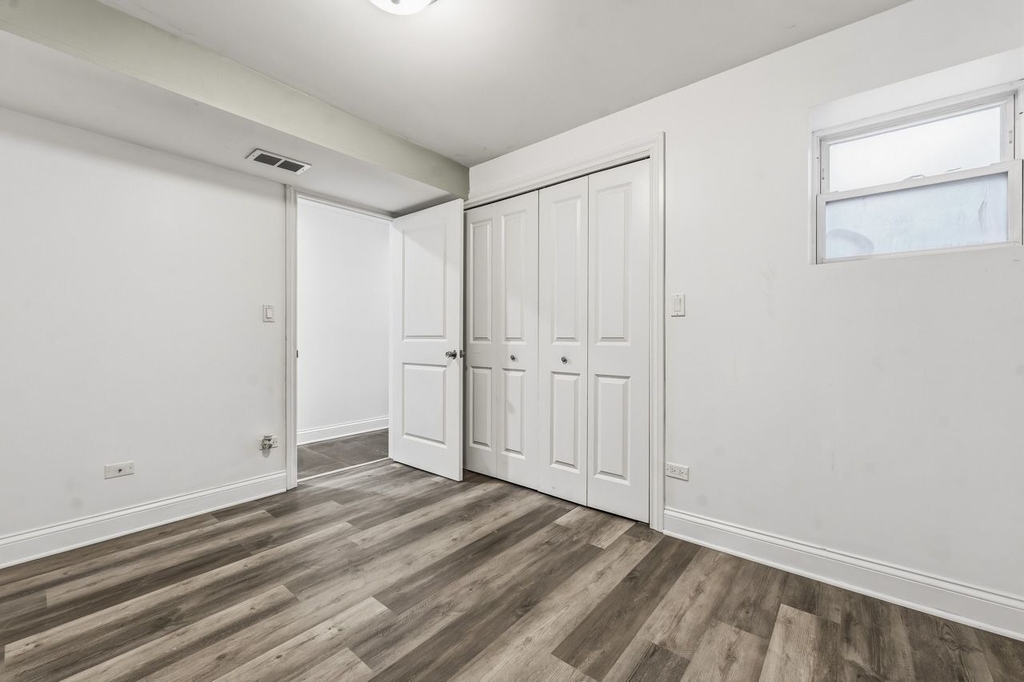 7733 N Marshfield Avenue - Photo 12