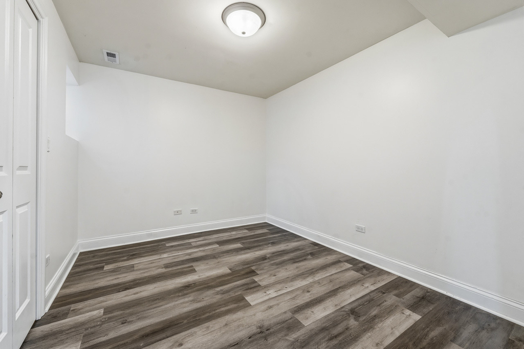7733 N Marshfield Avenue - Photo 13