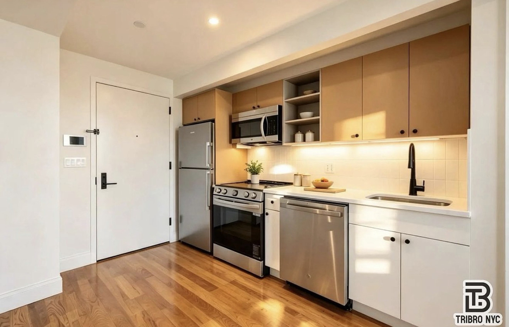 997 Rogers Avenue - Photo 1
