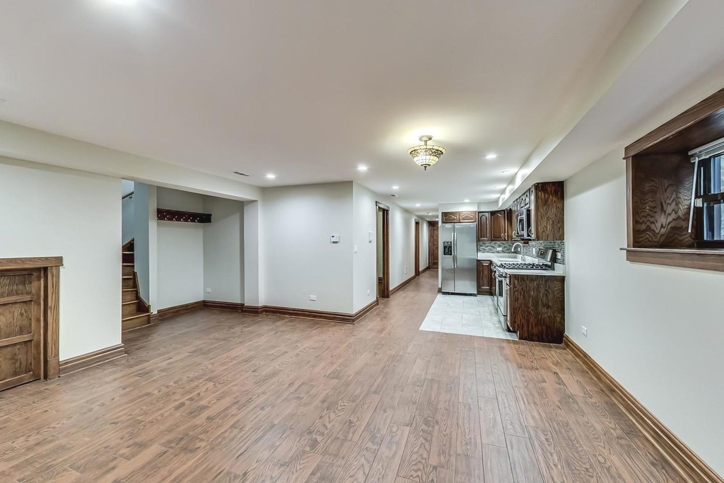 4850 N Albany Avenue - Photo 6