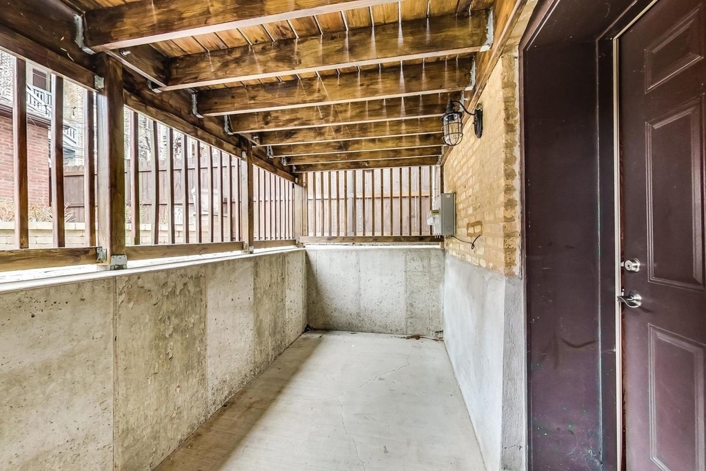 4850 N Albany Avenue - Photo 22