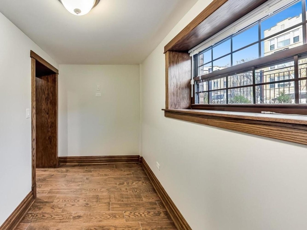 4850 N Albany Avenue - Photo 18