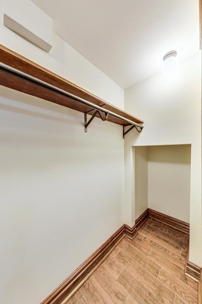 4850 N Albany Avenue - Photo 10