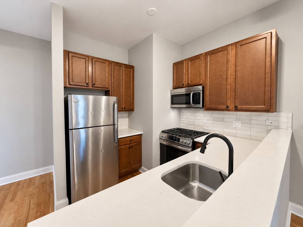 1830 W Superior Street - Photo 2