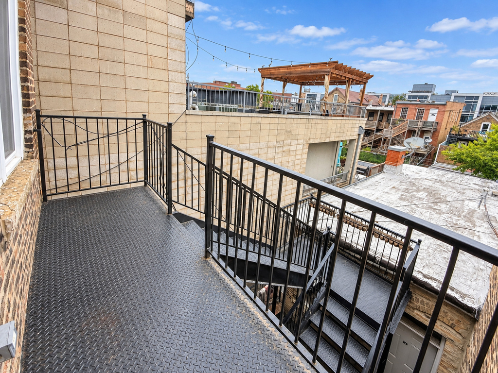 1830 W Superior Street - Photo 12