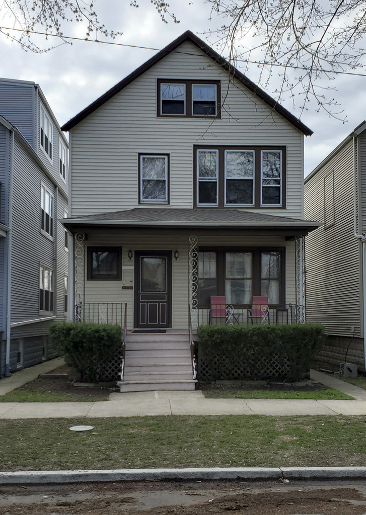 4116 N Maplewood Avenue - Photo 0