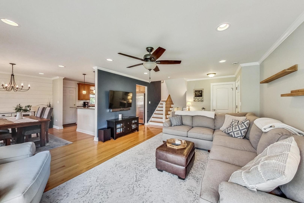 1105 W Miner Street - Photo 3
