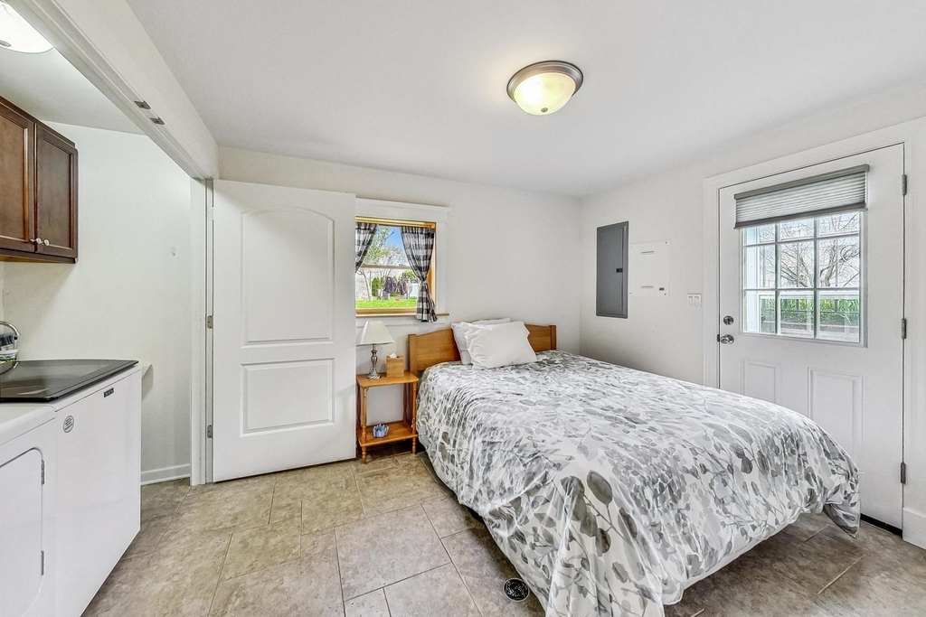 1105 W Miner Street - Photo 19