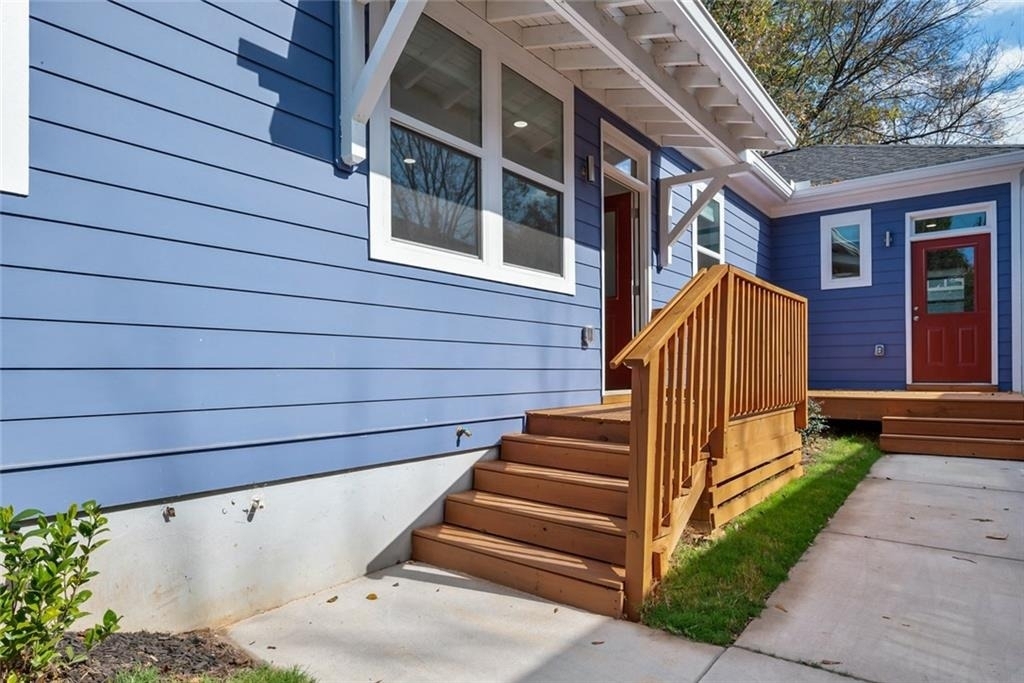 1060 Grant Way Se - Photo 1