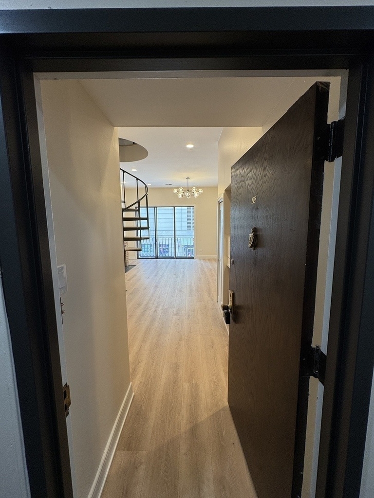 444 N State Street - Photo 1