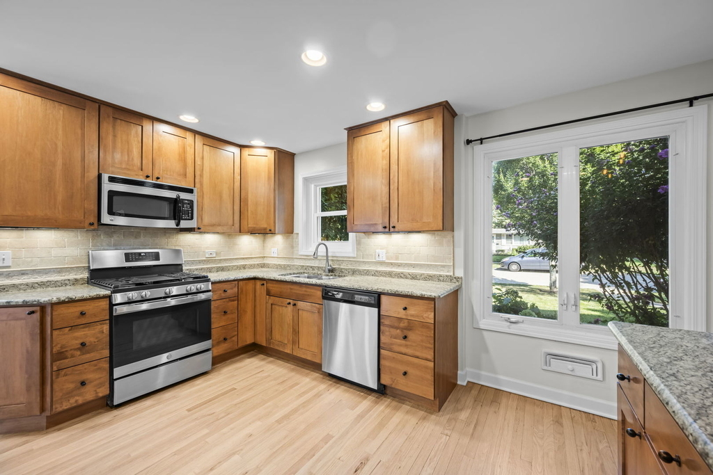 630 S Dryden Place - Photo 4