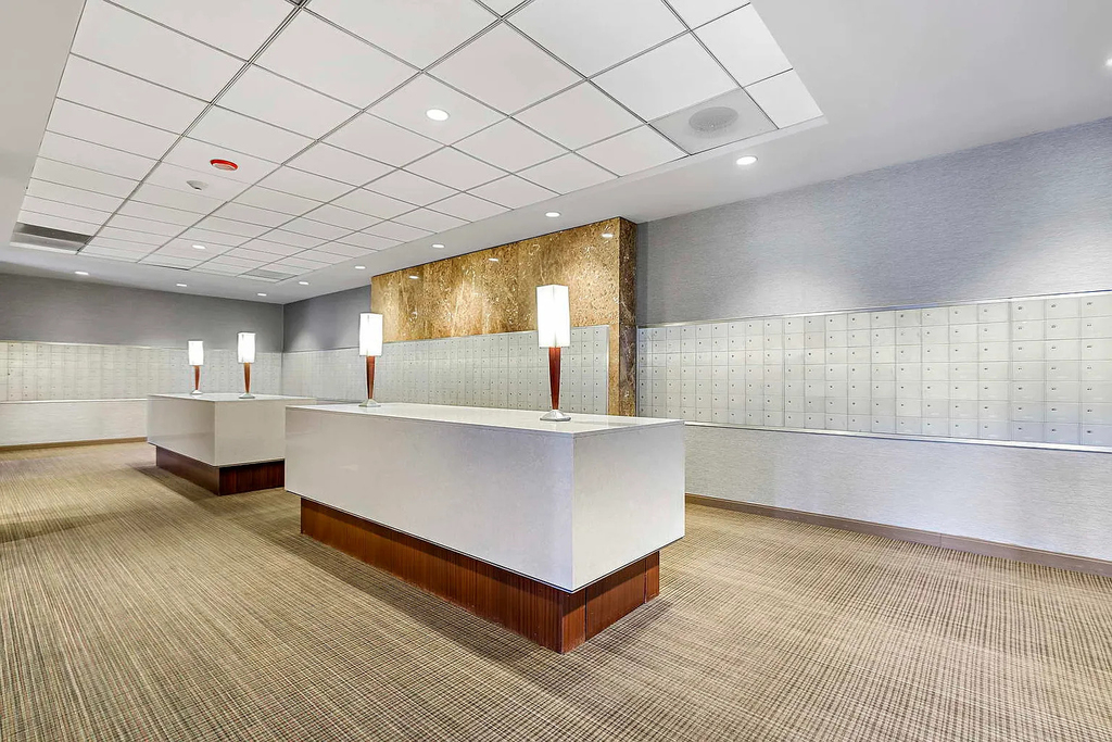 655 W Irving Park Road - Photo 8