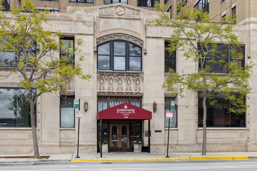 728 W Jackson Boulevard - Photo 0