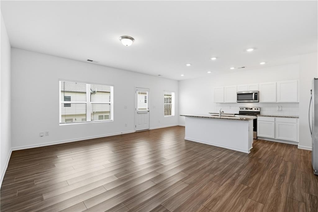 1118 Lossie Lane - Photo 2