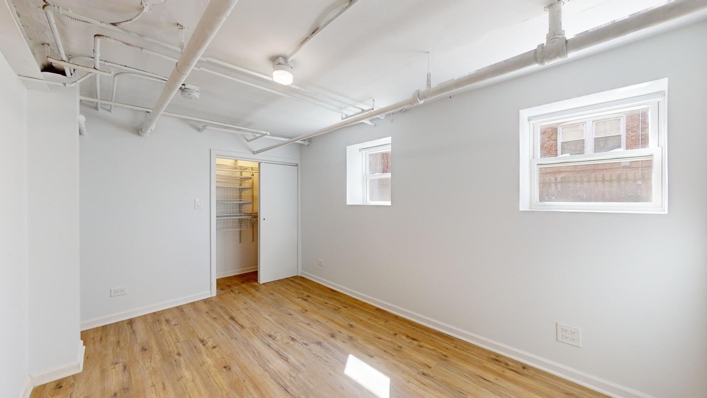 8912 Ewing Avenue - Photo 8