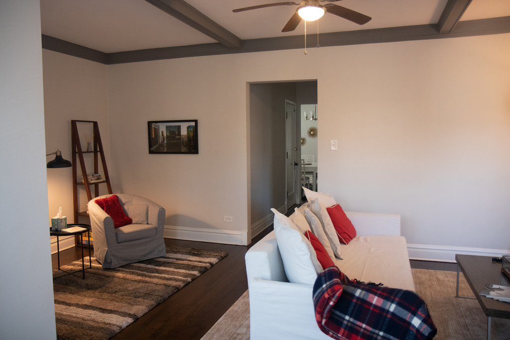 3249 W Wilson Avenue - Photo 2