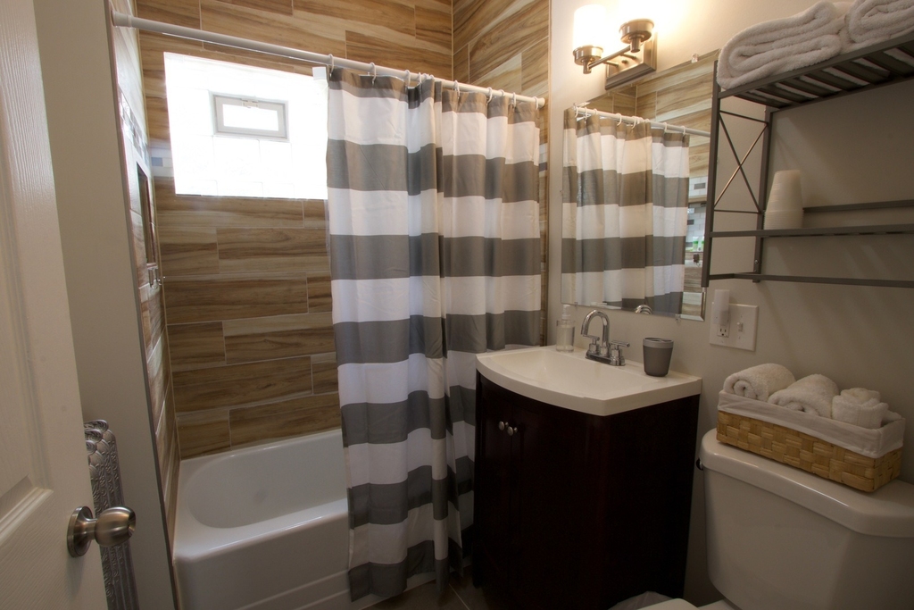3249 W Wilson Avenue - Photo 6