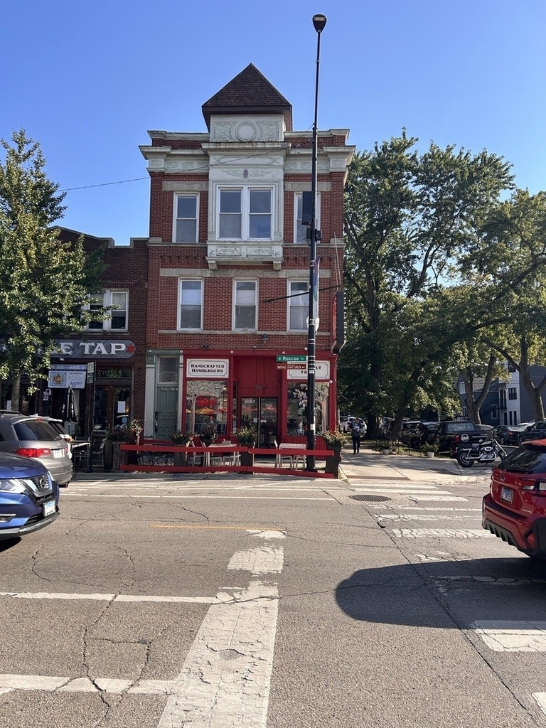 2057 W Roscoe Street - Photo 0