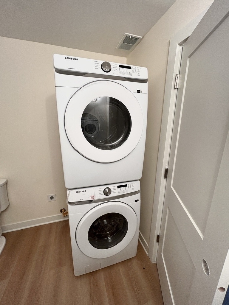 2057 W Roscoe Street - Photo 5