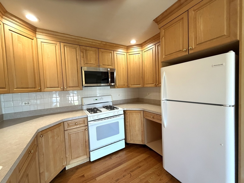 266 S Prospect Avenue - Photo 4